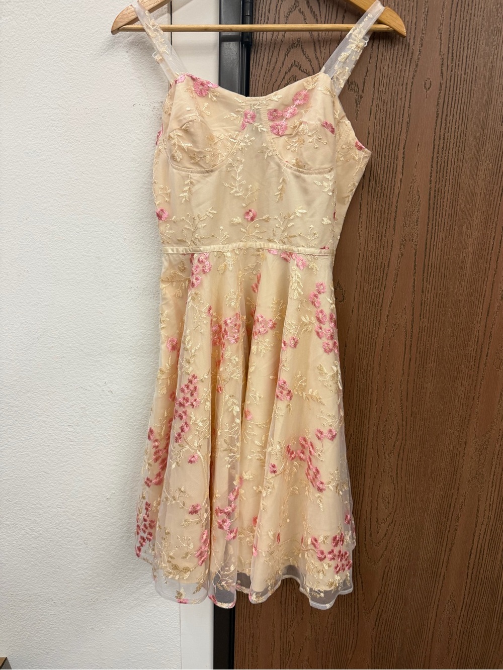 Women’s Cream Floral Embroidered Party Dress